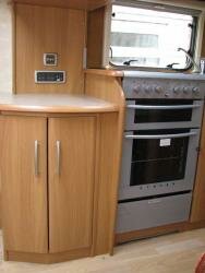 Hire Motorhome, Swift - Sundance 590RL